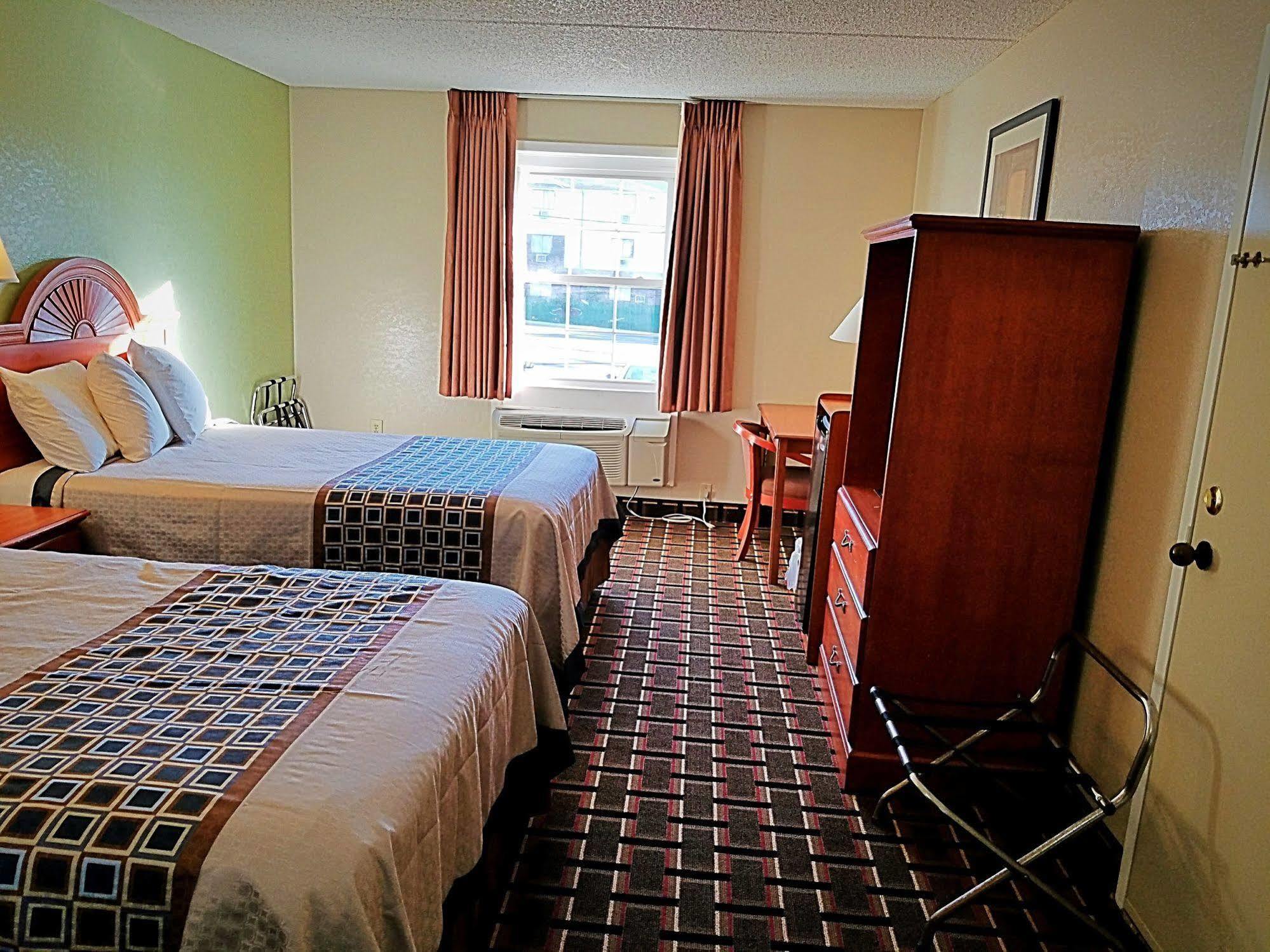 Red Roof Inn Richmond, Va - W Broad St Henrico Εξωτερικό φωτογραφία