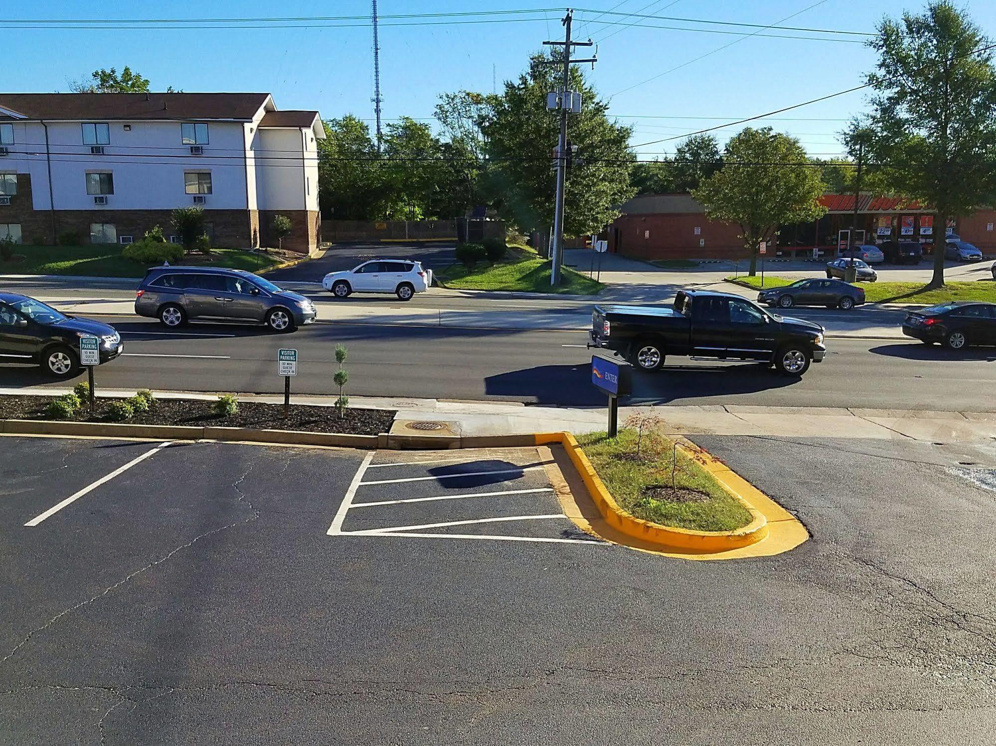 Red Roof Inn Richmond, Va - W Broad St Henrico Εξωτερικό φωτογραφία